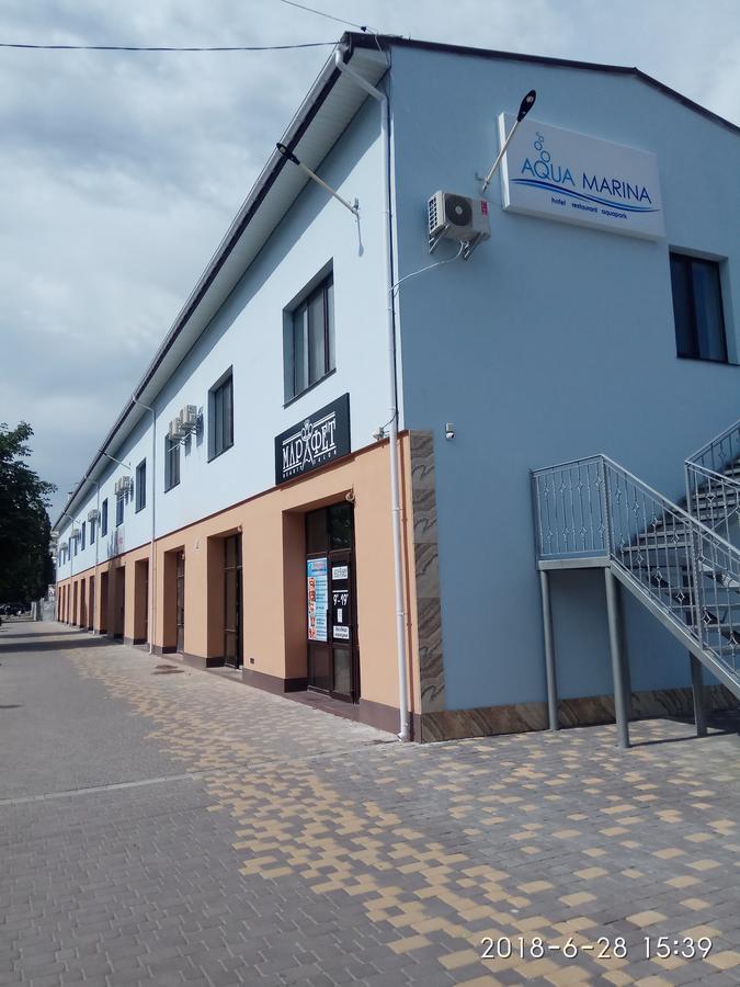 Aqua Marina Hotel Kherson Bagian luar foto